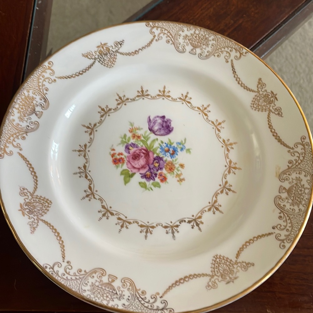 Stetson bread and butter plate 22 kt gold